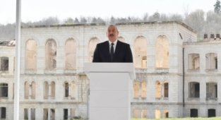Aliyev: Ermenistan'ın Toprak İddialarını Ortadan Kaldıracağız