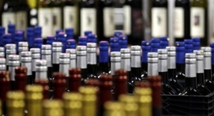 Alkol Ürünlerine Yine Zam Gelecek: Yeme İçme Kültürüne Yasaksız Müdahale