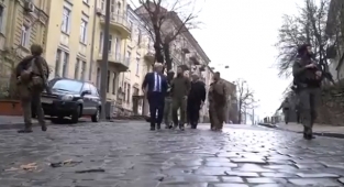 Boris Johnson, Zelensky İle Kiev Sokaklarında