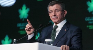 Davutoğlu: Ben Dahil Bütün Eski Başbakan ve Bakanların Mal Varlıkları İncelenmeli