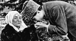 Disney+'ın Atatürk Dizisinde Zübeyde Hanım'ı Kimin Oynayacağı Belli Oldu
