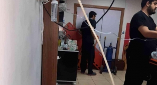 Diyarbakır'da Hasta Yakınları Hastaneyi Basıp Kurşun Yağdırdı: Sağlık Görevlileri Kapıya Barikat Kurdu