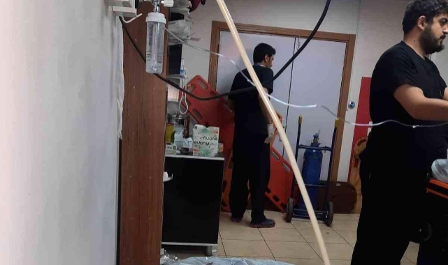 Diyarbakır'da Hasta Yakınları Hastaneyi Basıp Kurşun Yağdırdı: Sağlık Görevlileri Kapıya Barikat Kurdu