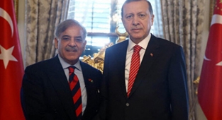 Erdoğan Pakistan'ın Yeni Başbakanı Şahbaz Şerif'i Tebrik Etti