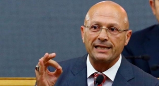 Erol Mütercimler, Kürtçü Sezgin Tanrıkulu'na: Diyarbakır'dan Koysana Adaylığını Madem?