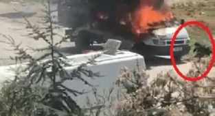 Hareket Halindeki Kamyonet Alev Aldı