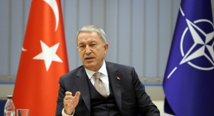 Hulusi Akar: Mariupol'den Denizden Tahliye Konusunda Gemi Desteği Verebiliriz