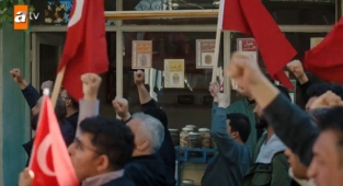 İktidar Yanlısı ATV'nin Dizisinde Türk Bayraklı 'Mülteci Provokasyonu'