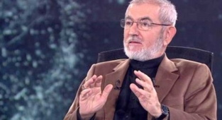 İlahiyatçı Ali Rıza Demircan'dan Hayat Pahalılığından Şikayet Edenlere: Oh Olsun Sana