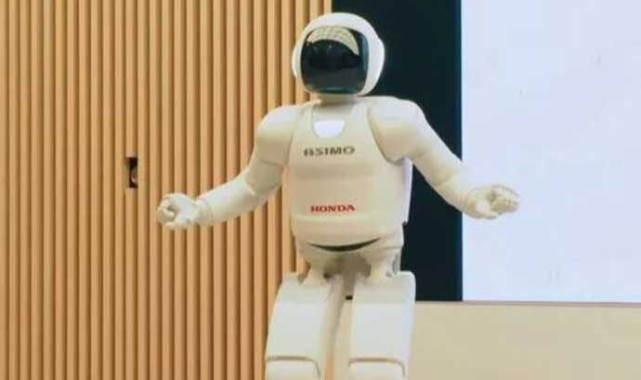 İnsansı Robot Asimo Emekli Oldu
