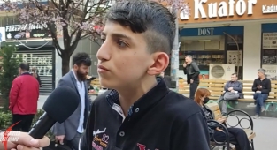 Kardeşlerine Bakmak Zorunda Olan 15 Yaşındaki Gencin Sözleri Yürek Burktu: Çalışmak Zorundayım, İş Vermiyorlar