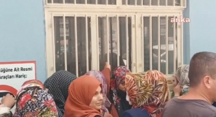 Kızılay'ın Kıyafet Yardımında İzdiham