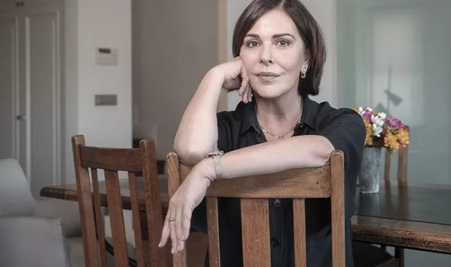 Lale Mansur'dan 'Müjde' Açıklaması: İyi ki Oynadım