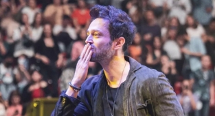 Murat Boz'un 'Terli Havlusu' İçin Kavga Ettiler: 1 Yaralı