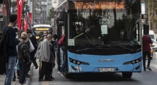 Otobüsçüler Ankara'da Yine iş Bıraktı: Büyükşehir'den 'Sözleşme Hükümleri Uygulanacak' Açıklaması