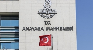 Sınır Dışı Edilen Suriyeli, Kaçak Şekilde Türkiye'ye Girip AYM'ye Başvurdu