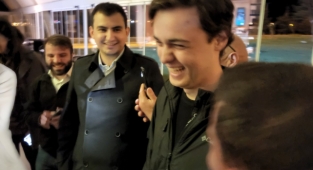 Tahliye Edilen Alp Emeç'i Dinlenme Tesisinde Bıraktılar