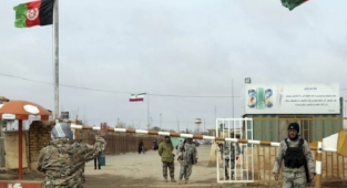 Taliban'la Anlaşamayan İran, Afgan Sınırını Geçici Olarak Kapattı