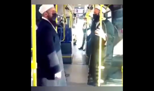 Tebliğciler Vatandaşları Metrobüste de Rahat Bırakmıyor