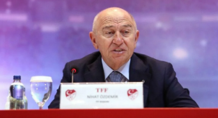 Türkiye Futbol Federasyonu Başkanı Nihat Özdemir İstifa Etti