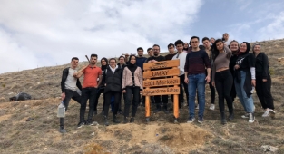 Umay Öğrencileri ve Öğretmenlerinden Ağaçlandırma Çalışması