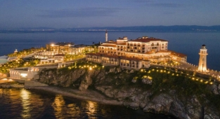 Yassıada'daki 5 Yıldızlı Otel 'Zarar Ettiği' İçin Devlete Devrediliyor