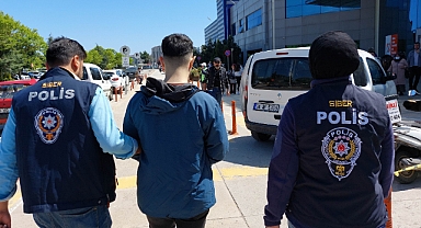 22 Yaşındaki Youtubera 'Sanal Dolandırıcılık' Gözaltısı