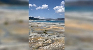 AKP'li Bakan Kurum'dan Salda Gölü Açıklaması: İnsan Kaynaklı Değil