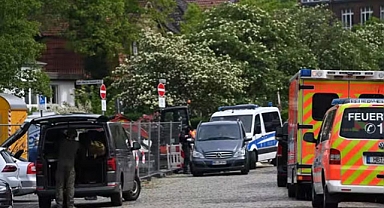 Almanya'da Bir Okula Oklu Saldırı: Bir Ağır Yaralı