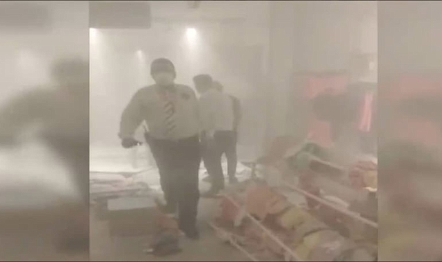Bursa'da Mağaza Tavanı Çöktü