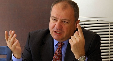 Cem Toker Gençlere 'Kapıkule ve İpsala'yı İşaret Etti