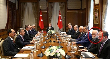 CHP'li Faik Öztrak, SADAT'la Bağını İnkâr Eden Erdoğan'a Yüklendi