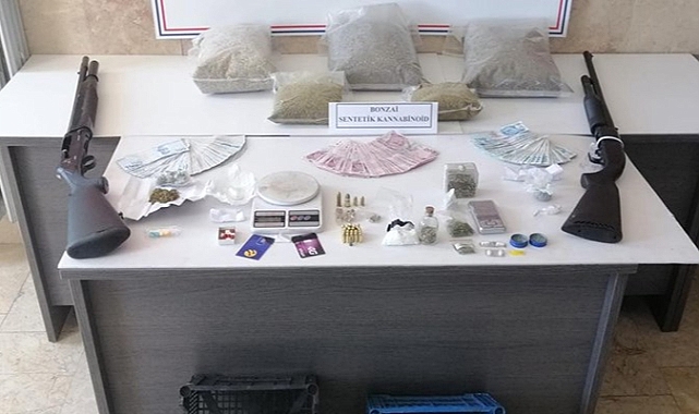 Düzce'de Uyuşturucu Operasyonu: Gardiyanlar Gözaltında