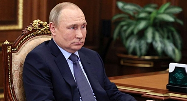Eli Kanlı Rus Diktatörü Putin, Lavrov'un Yahudiler Hakkındaki Sözlerinden Dolayı İsrail'den Özür Diledi