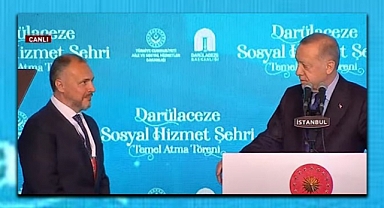 Erdoğan '36 Ay'ı Beğenmedi, Kürsüde Müteahhit Azarladı