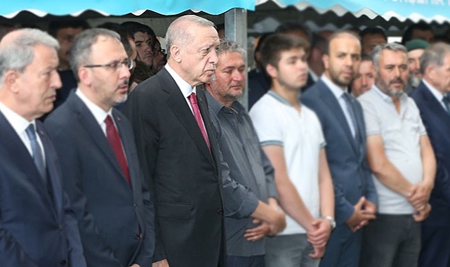 Erdoğan, Adana'daki Gençlik Şöleninden Dönerken Kazada Ölen Gencin Cenazesinde Konuştu: Her An Ölüme Hazır Olacağız