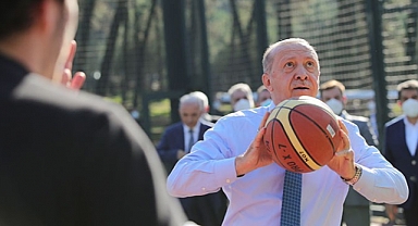 Erdoğan: Bakanlarla Her Hafta Basket Oynuyoruz, Skorer Noktasında Bir Numara Benim