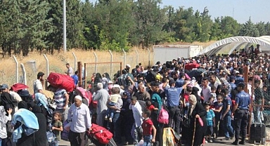 Eski AKP'li Vekil: 8 Milyon 800 Bin Kişi Vatandaşlık Aldı, 3 Milyon 800 Bini Oy Kullanacak, AKP Bunlardan 64 Vekil Çıkarmayı Planlıyor