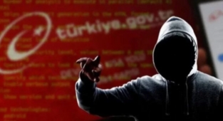Gazetecilere Kimlik Bilgilerini Gönderen Şahıs Yakalandı: 17 Yaşında Bir Çocuk