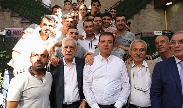 İmamoğlu Van'da: Kürtçenin Zenginliğini Anlamaya Çalışıyorum