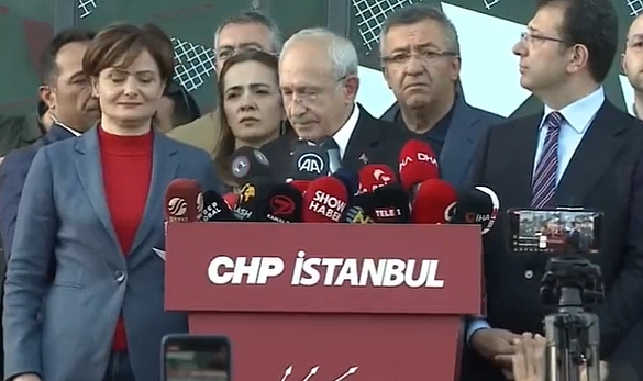 Kılıçdaroğlu, CHP İstanbul İl Başkanlığı Önünde Konuşuyor: Erdoğan'a Sesleniyorum, Sen İki Yüzlüsün, Fırsatçısın, Zorba ve Manipülatörsün