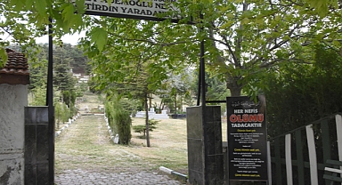 Mezarlık Kapılarını Çalan 2 Kişi Tutuklandı