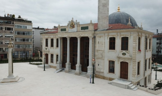 Muhtarlık Teşvikiye Camisi'nin Elektriği Kesik Dedi: Valilik Açıklama Yaptı