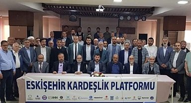 Mürteciler, Eskişehir'deki Festival Yasağına Destek Verdi: Festivalde Kızlı Erkekli Yatılı Kalıyorlardı