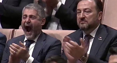O An: Bakan Nebati, Erdoğan Konuşurken Esnedi