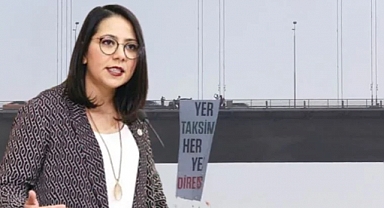 Polis TİP Milletvekili Sera Kadıgil'in Telefonunu Denize Attı