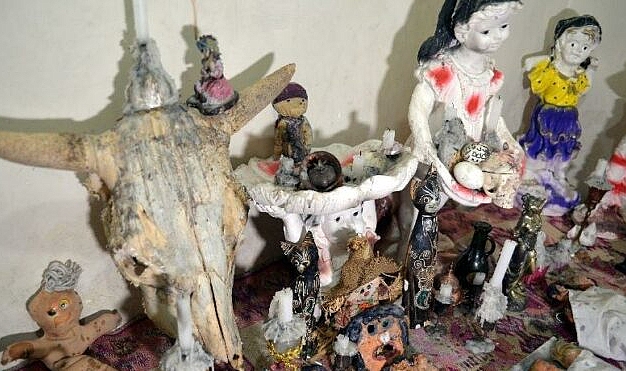 'Sığınmacı Sayısıyla Beraber Büyücü Sayısı da Arttı'