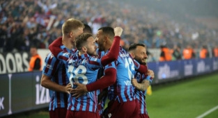 Siyasilerden Trabzonspor'un Şampiyonluğuna Tepkiler