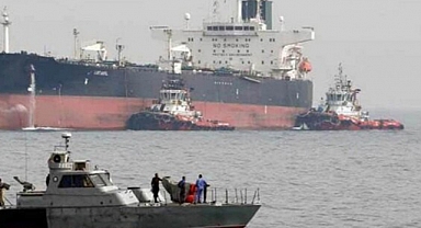 Yunanistan, İran'ın Petrol Taşıyan Gemisine El Koydu