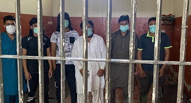 Zorla Evlendirildikleri Kuzenlerinin Avrupa'ya Göç Etmesine Yardım Etmeyen Pakistanlı Kız Kardeşler İşkenceyle Katledildi